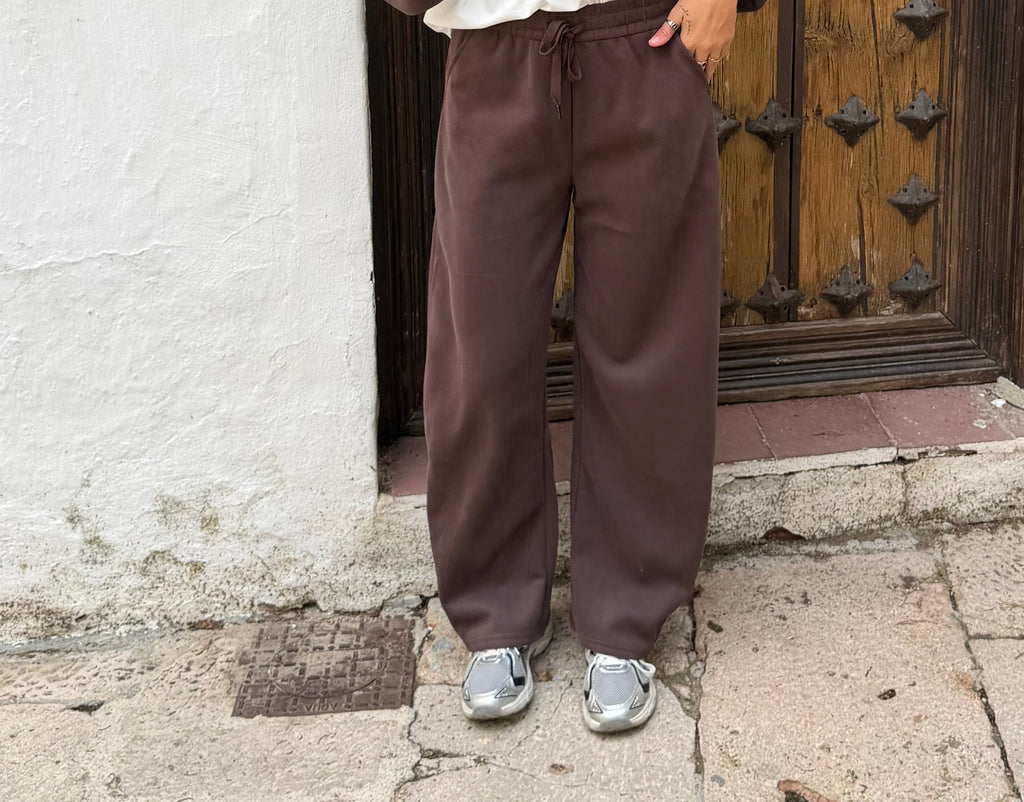 PANTALÓN DE CHANDAL MILÁN MARRÓN